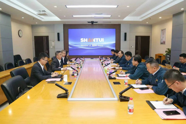 00d3c694318f46a3a66b39e5a540a4ca